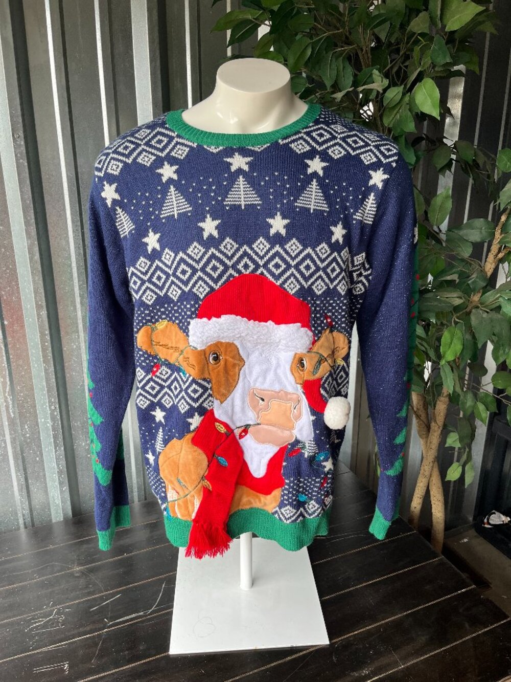 Christmas Cow Sweater - Women's Size XL -Acrylic/Polyester Blend